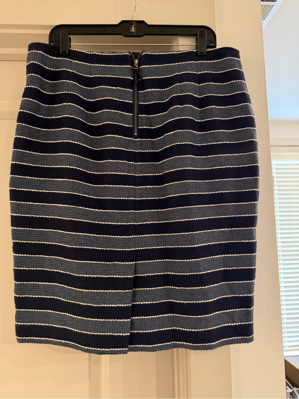 Women’s Loft Skirt - Picture 2 of 10